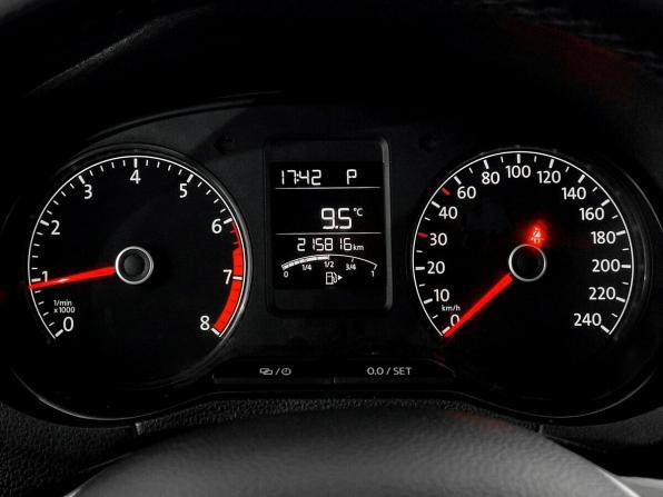 Volkswagen Polo V Рестайлинг с пробегом 2017 года, цена 850 000 рублей, 215815 км, седан, Автокод Объявления