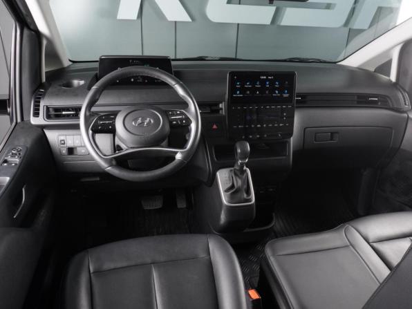 Hyundai Staria I с пробегом 2022 года, цена 5 270 000 рублей, 25365 км, минивэн, Автокод Объявления