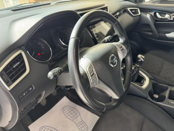 Nissan Qashqai II с пробегом 2017 года, цена 1 350 000 рублей, 144247 км, внедорожник, Автокод Объявления