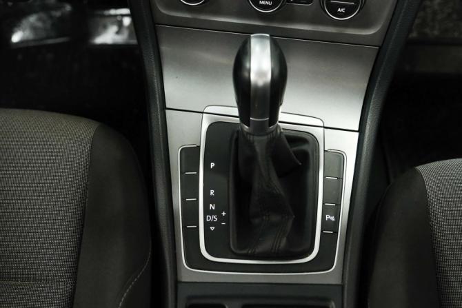Volkswagen Golf VII с пробегом 2014 года, цена 1 100 000 рублей, 247258 км, хэтчбек, Автокод Объявления