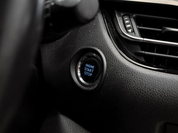 Toyota C-HR I с пробегом 2018 года, цена 1 880 000 рублей, 117250 км, внедорожник, Автокод Объявления