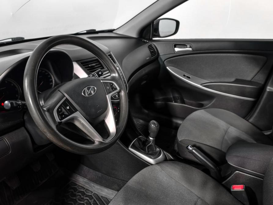 Hyundai Solaris I Санкт-Петербург  - изображение 9