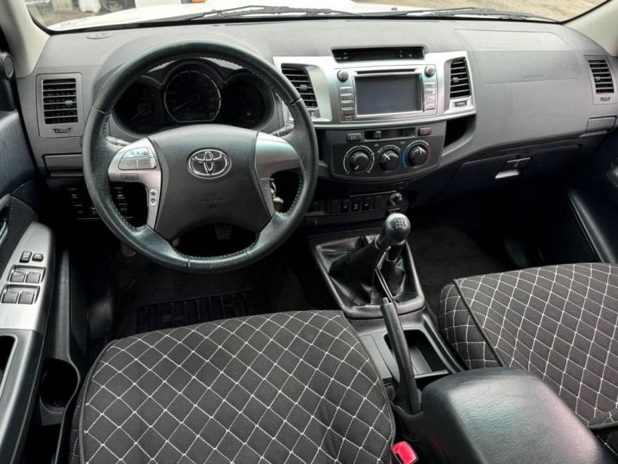 Toyota Hilux VII Рестайлинг Кропоткин  - изображение 6