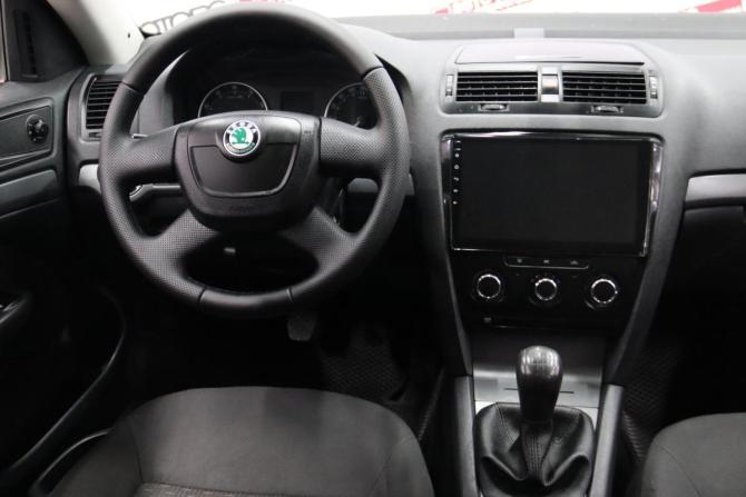 Skoda Octavia II (A5) Рестайлинг с пробегом 2010 года, цена 725 170 рублей, 279630 км, лифтбек, Автокод Объявления