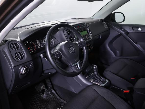 Volkswagen Tiguan I Рестайлинг с пробегом 2015 года, цена 1 585 000 рублей, 153421 км, внедорожник, Автокод Объявления