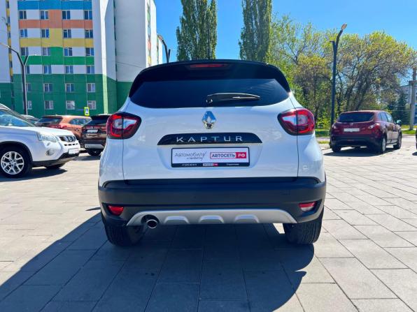 Renault Kaptur I Рестайлинг с пробегом 2021 года, цена 1 358 600 рублей, 183980 км, внедорожник, Автокод Объявления