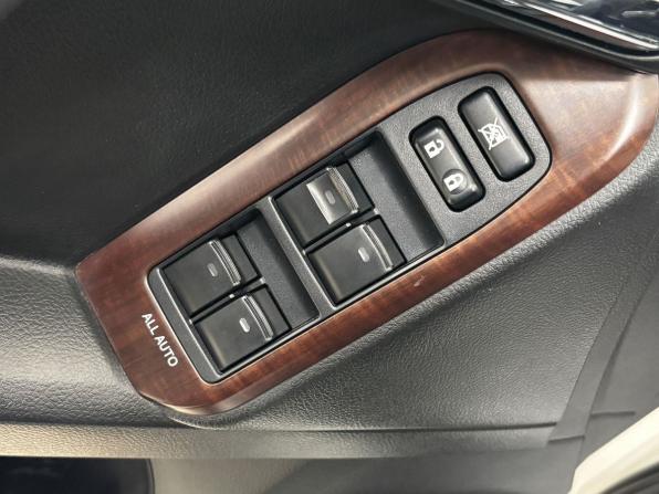Toyota Land Cruiser Prado 150 Series Рестайлинг 1 с пробегом 2016 года, цена 4 090 000 рублей, 193317 км, внедорожник, Автокод Объявления