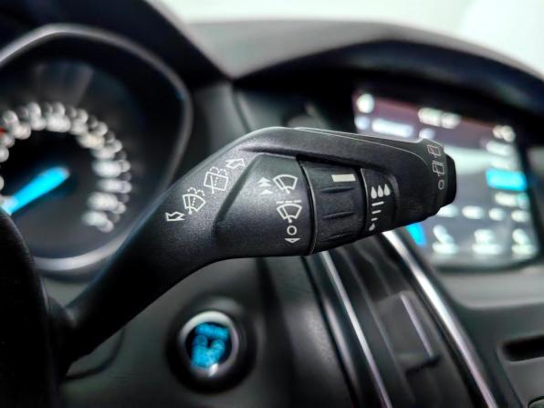 Ford Focus III Рестайлинг с пробегом 2017 года, цена 888 000 рублей, 256211 км, универсал, Автокод Объявления