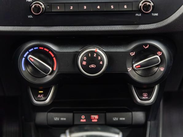 Kia Rio IV с пробегом 2017 года, цена 1 468 000 рублей, 90930 км, седан, Автокод Объявления