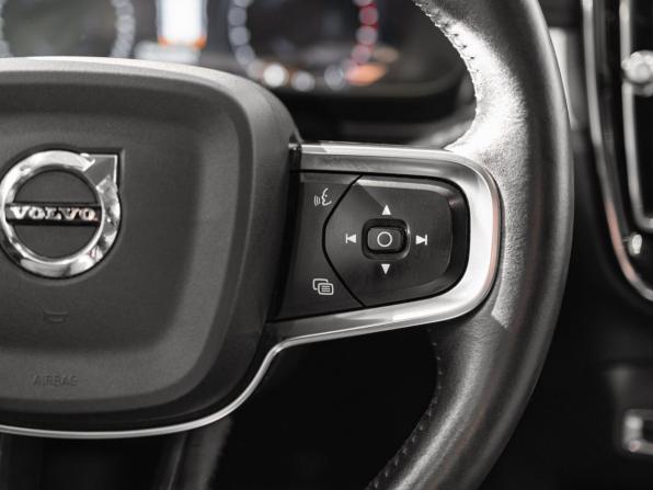 Volvo XC40 I с пробегом 2021 года, цена 2 820 000 рублей, 105824 км, внедорожник, Автокод Объявления