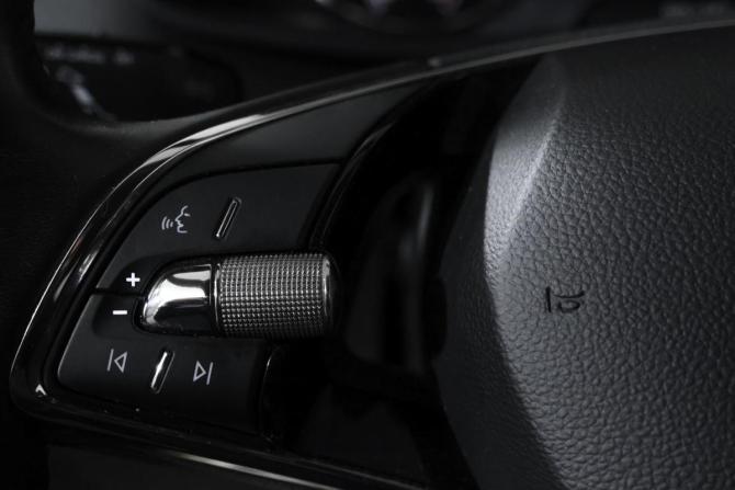 Skoda Rapid II с пробегом 2021 года, цена 1 648 000 рублей, 60777 км, лифтбек, Автокод Объявления