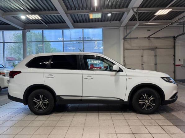 Mitsubishi Outlander III Рестайлинг 2 с пробегом 2018 года, цена 1 939 000 рублей, 82067 км, внедорожник, Автокод Объявления