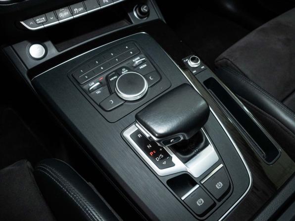 Audi Q5 II (FY) с пробегом 2018 года, цена 3 690 000 рублей, 79828 км, внедорожник, Автокод Объявления