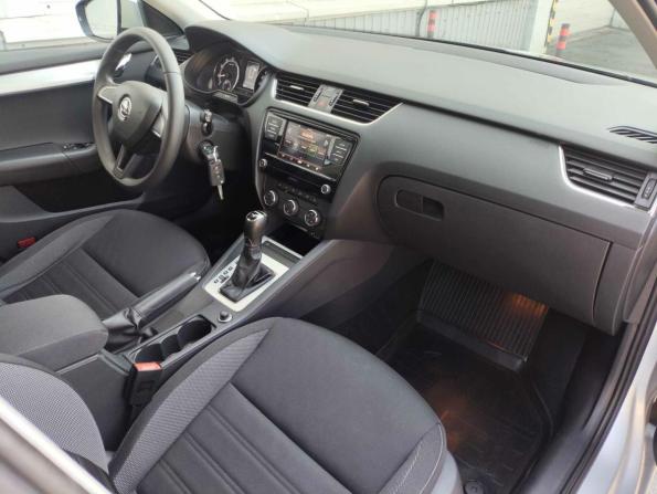 Skoda Octavia III (A7) Рестайлинг с пробегом 2019 года, цена 1 610 000 рублей, 96047 км, лифтбек, Автокод Объявления