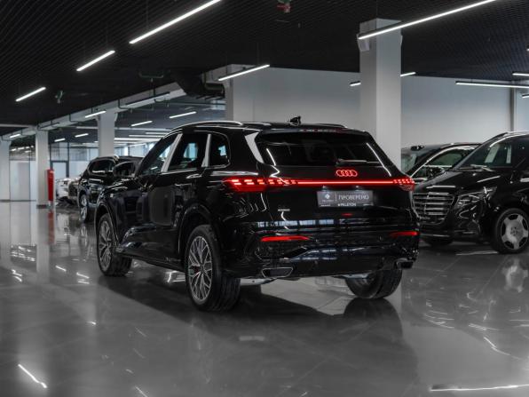 Audi Q5 III с пробегом 2026 года, цена 6 200 000 рублей, 15 км, внедорожник, Автокод Объявления