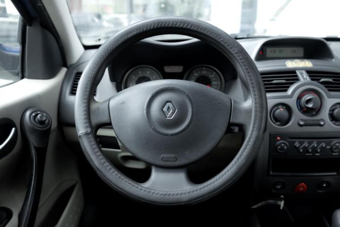 Renault Megane II Рестайлинг с пробегом 2007 года, цена 449 000 рублей, 186711 км, седан, Автокод Объявления