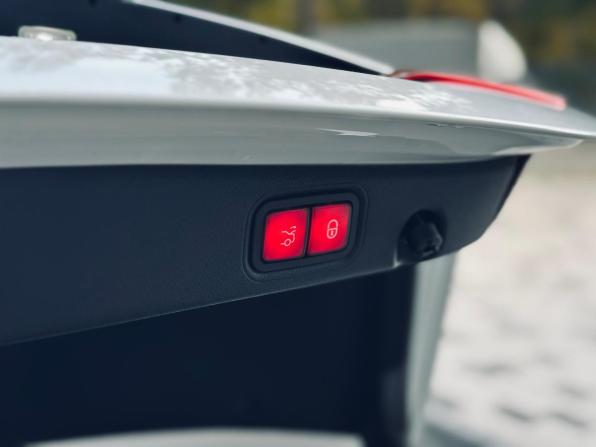 Mercedes-Benz E-Класс V (W213 S213 C238) Рестайлинг с пробегом 2020 года, цена 3 790 000 рублей, 148135 км, седан, Автокод Объявления