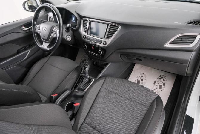 Hyundai Solaris II с пробегом 2019 года, цена 1 589 000 рублей, 49600 км, седан, Автокод Объявления