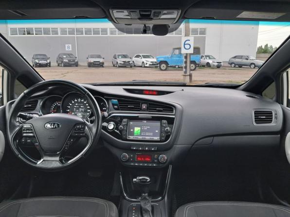 Kia Ceed II Рестайлинг с пробегом 2015 года, цена 1 230 000 рублей, 130000 км, хэтчбек, Автокод Объявления