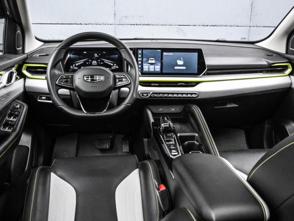 Geely Coolray I Рестайлинг с пробегом 2023 года, цена 2 099 000 рублей, 49579 км, внедорожник, Автокод Объявления