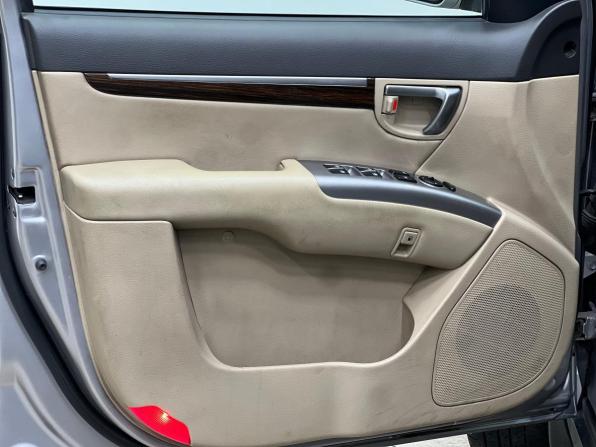 Hyundai Santa Fe II Рестайлинг с пробегом 2011 года, цена 1 235 000 рублей, 125000 км, внедорожник, Автокод Объявления