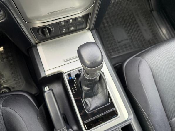 Toyota Land Cruiser Prado 150 Series Рестайлинг 2 с пробегом 2018 года, цена 4 100 000 рублей, 241379 км, внедорожник, Автокод Объявления