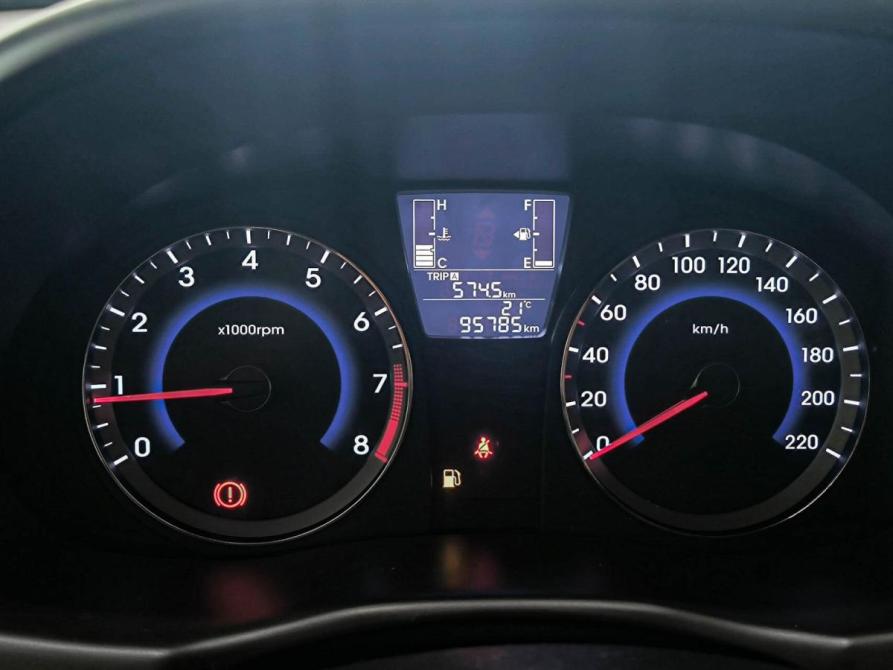 Hyundai Solaris I Рестайлинг Казань  - изображение 16