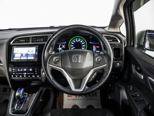 Honda Shuttle II с пробегом 2016 года, цена 1 199 500 рублей, 125342 км, универсал, Автокод Объявления