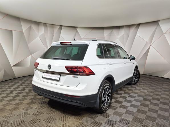 Volkswagen Tiguan II с пробегом 2018 года, цена 1 955 000 рублей, 180000 км, внедорожник, Автокод Объявления
