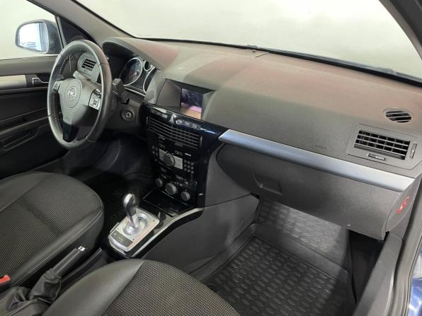 Opel Astra H Рестайлинг с пробегом 2010 года, цена 510 000 рублей, 193023 км, седан, Автокод Объявления