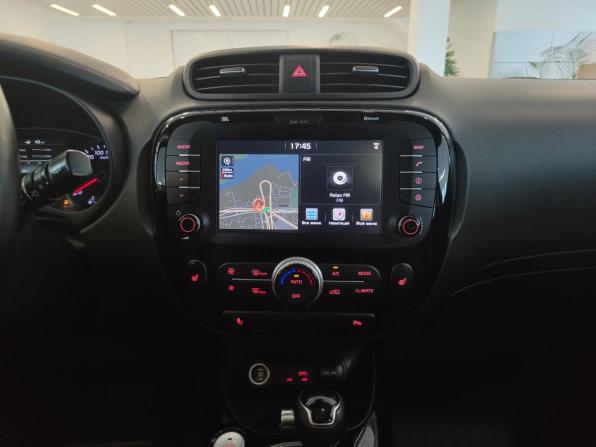Kia Soul II Рестайлинг с пробегом 2017 года, цена 1 524 000 рублей, 184545 км, хэтчбек, Автокод Объявления