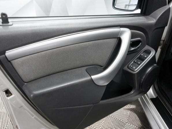 Renault Duster I с пробегом 2011 года, цена 949 000 рублей, 215000 км, внедорожник, Автокод Объявления