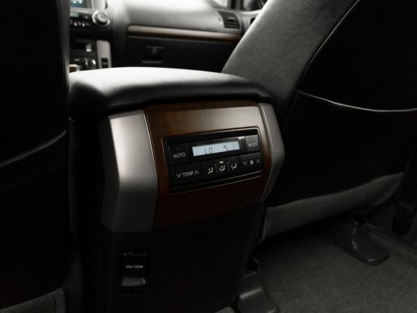 Toyota Land Cruiser Prado 150 Series с пробегом 2013 года, цена 2 990 000 рублей, 149789 км, внедорожник, Автокод Объявления