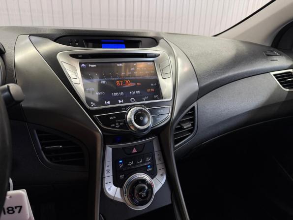 Hyundai Elantra V (MD) с пробегом 2011 года, цена 997 000 рублей, 189377 км, седан, Автокод Объявления