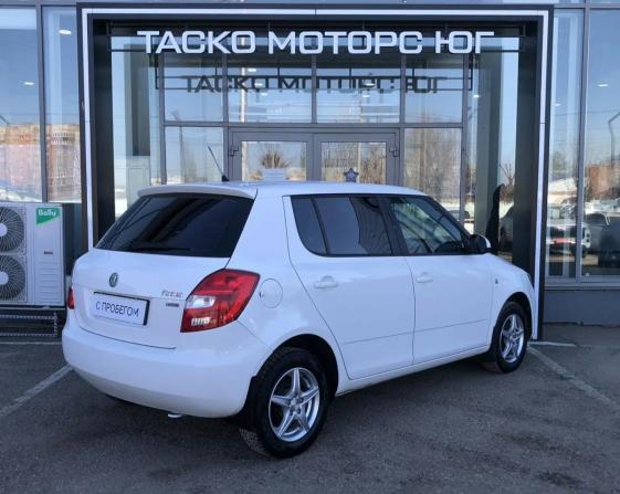 Skoda Fabia II Рестайлинг с пробегом 2012 года, цена 407 600 рублей, 189408 км, хэтчбек, Автокод Объявления