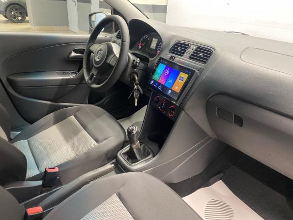 Volkswagen Polo V Рестайлинг с пробегом 2015 года, цена 589 000 рублей, 260000 км, седан, Автокод Объявления