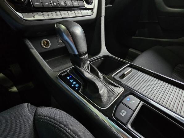 Hyundai Sonata VII (LF) Рестайлинг с пробегом 2019 года, цена 1 195 000 рублей, 355000 км, седан, Автокод Объявления