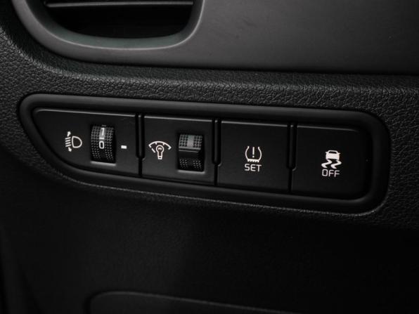 Kia Rio IV с пробегом 2018 года, цена 1 272 000 рублей, 182347 км, хэтчбек, Автокод Объявления
