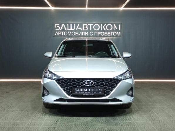 Hyundai Solaris II Рестайлинг с пробегом 2020 года, цена 1 270 000 рублей, 102109 км, седан, Автокод Объявления
