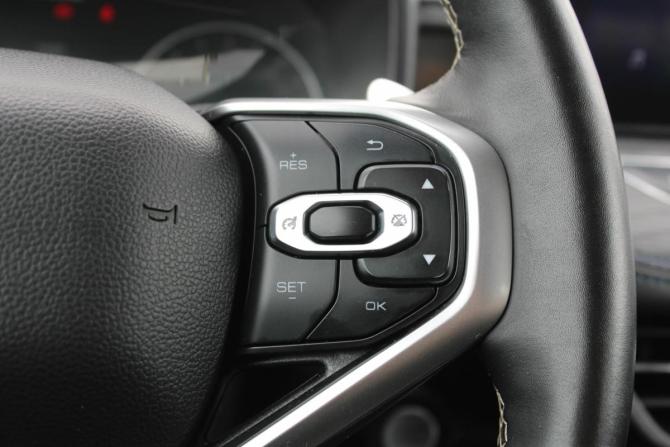 Haval Jolion I с пробегом 2023 года, цена 1 550 000 рублей, 128000 км, внедорожник, Автокод Объявления