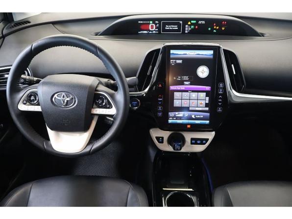 Toyota Prius IV (XW50) с пробегом 2017 года, цена 1 908 900 рублей, 215298 км, лифтбек, Автокод Объявления