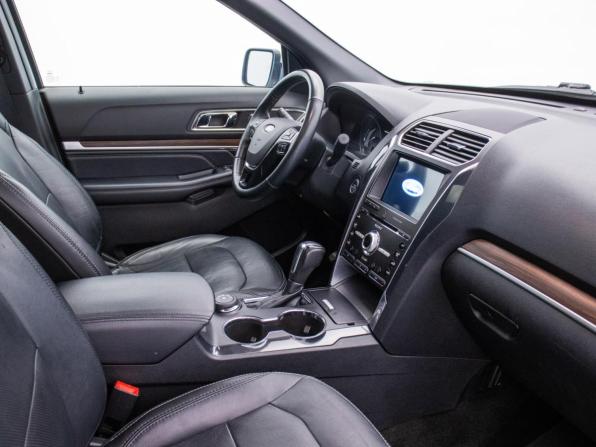 Ford Explorer V Рестайлинг с пробегом 2018 года, цена 3 175 000 рублей, 109000 км, внедорожник, Автокод Объявления
