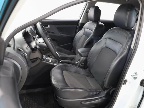 Kia Sportage III с пробегом 2011 года, цена 1 250 000 рублей, 215352 км, внедорожник, Автокод Объявления