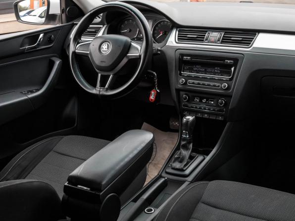 Skoda Rapid I с пробегом 2014 года, цена 930 000 рублей, 248974 км, лифтбек, Автокод Объявления