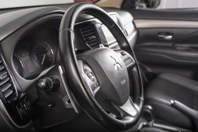 Mitsubishi Outlander III с пробегом 2014 года, цена 1 399 000 рублей, 211000 км, внедорожник, Автокод Объявления