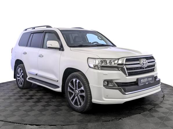Toyota Land Cruiser 200 Series Рестайлинг 2 с пробегом 2015 года, цена 4 600 000 рублей, 204562 км, внедорожник, Автокод Объявления