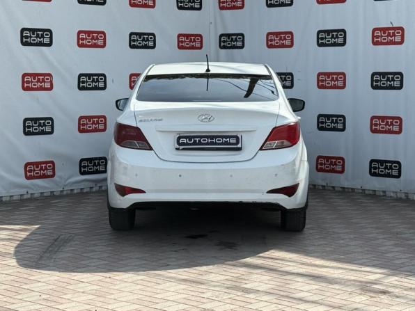 Hyundai Solaris I Рестайлинг с пробегом 2016 года, цена 519 990 рублей, 210000 км, седан, Автокод Объявления