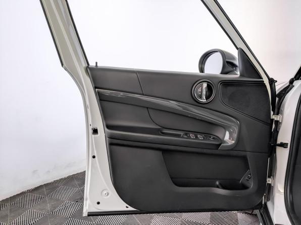 Mini Countryman II с пробегом 2018 года, цена 2 650 000 рублей, 87205 км, внедорожник, Автокод Объявления