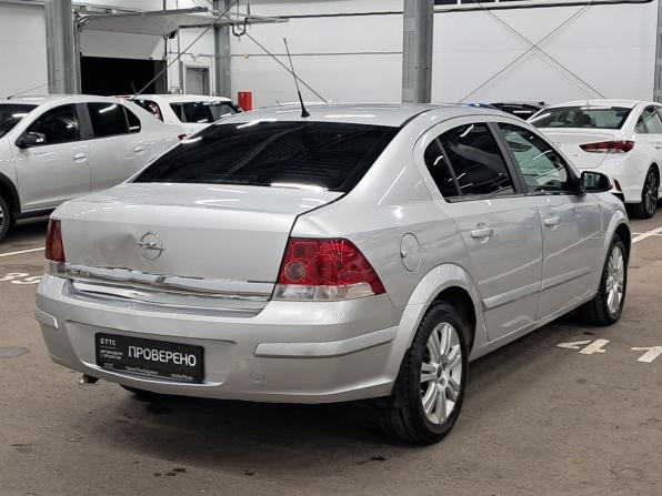 Opel Astra H Рестайлинг с пробегом 2008 года, цена 339 000 рублей, 192000 км, седан, Автокод Объявления