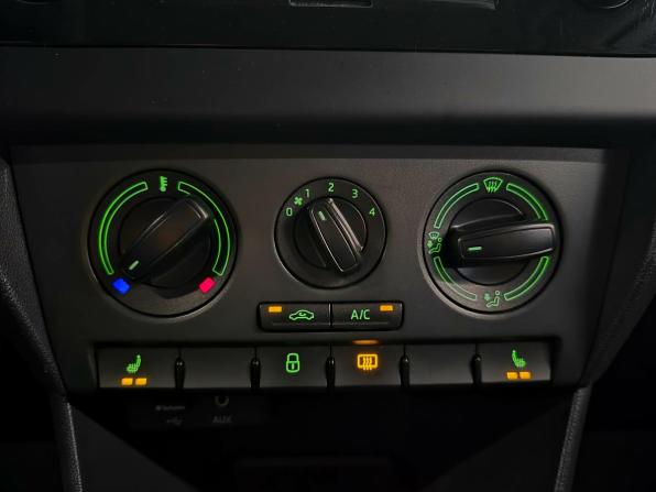 Skoda Rapid I с пробегом 2016 года, цена 999 000 рублей, 118746 км, лифтбек, Автокод Объявления